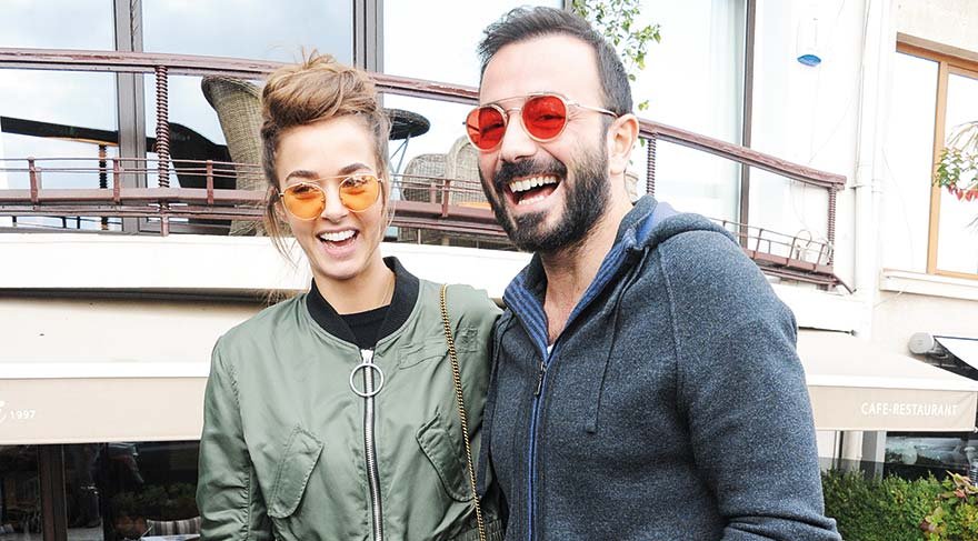 Bensu Soral: Yüzüğü taktık mekan bakıyoruz