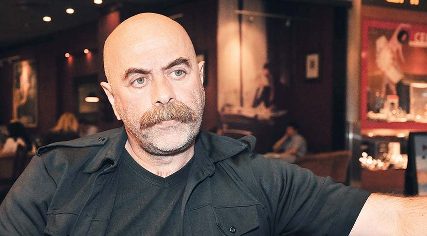 ezel-akay_