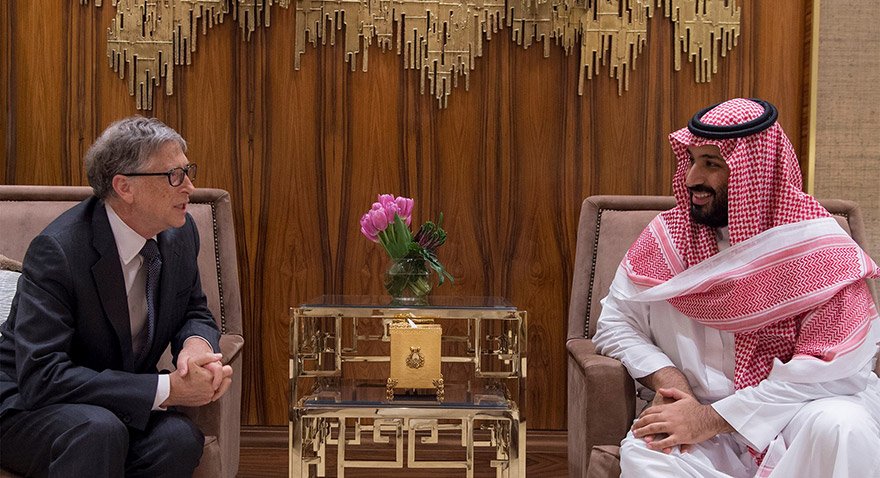 Gates Suudi Arabistan'da veliaht prens Muhammed bin Salman ile görüştü. Fotoğraf: Reuters