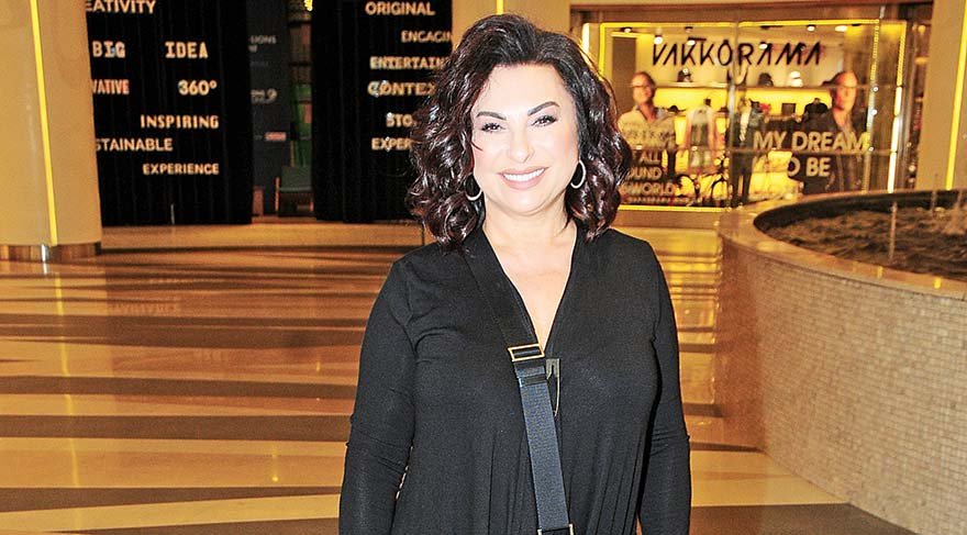 Nilgün Belgün: Hem eğleniyorum hem eğlendiriyorum