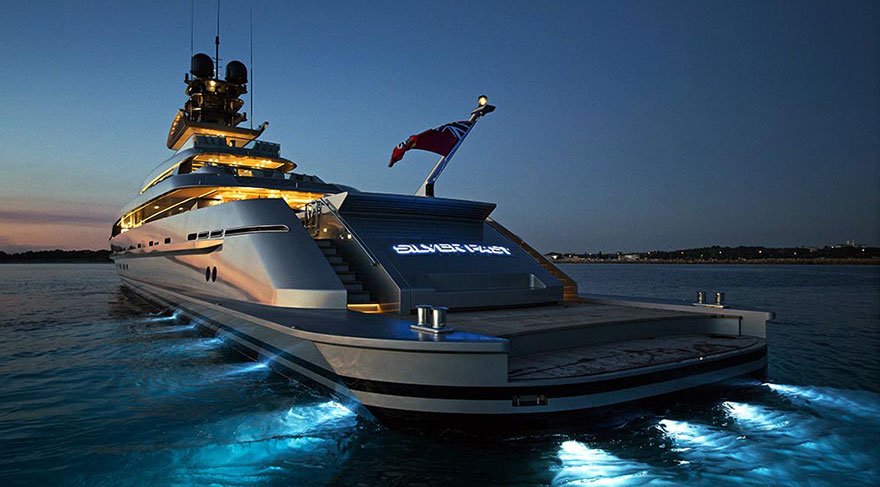 Dünyanın en hızlı yatı ‘Silver Fast’ Bodrum’a geldi