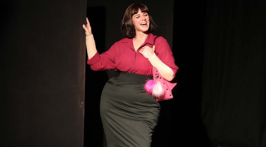 Ahu Türkpençe’nin ‘Patates’ performansı