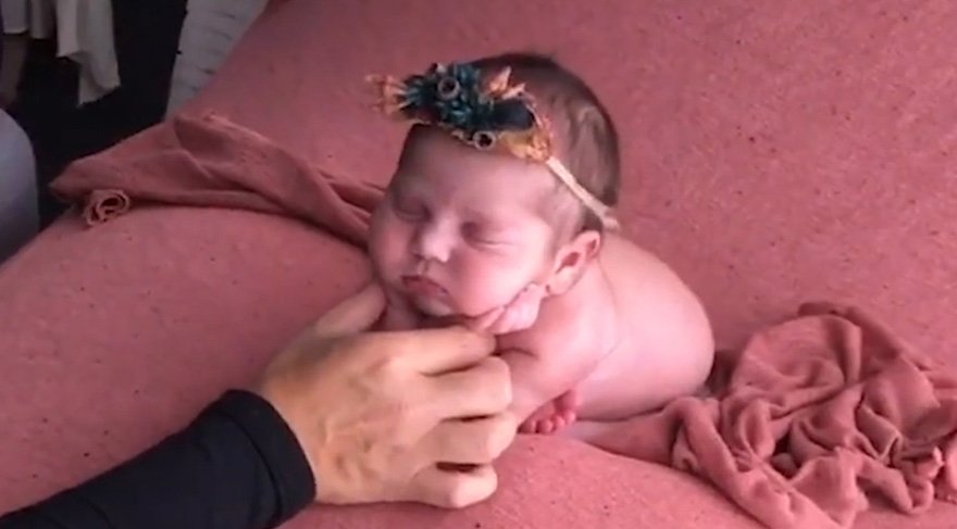 ‘Yeni doğmuş bebek’ fotoğrafçılığı tartışma başlattı