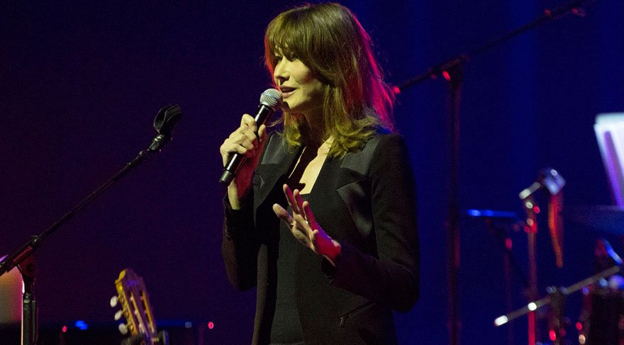 Carla Bruni’den İstanbul dokunuşu!