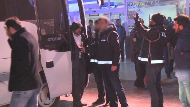 Bambu ormanının içindeki köy Daku