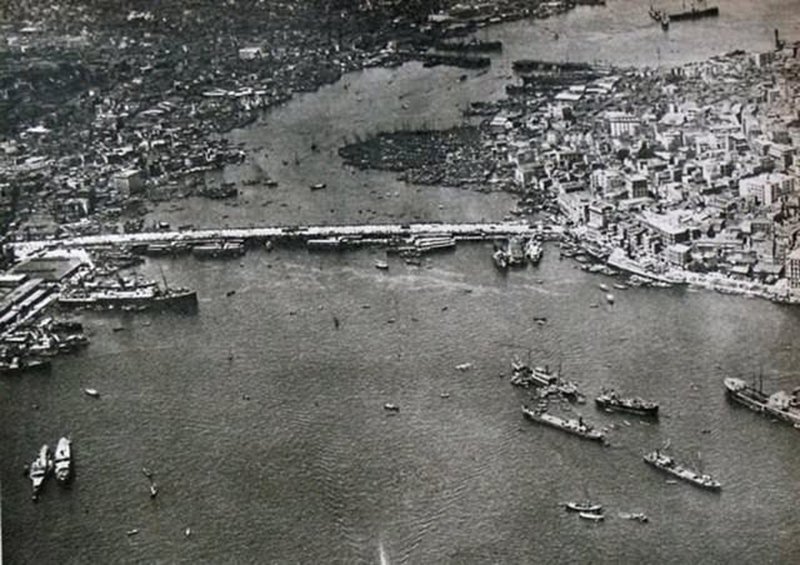Eyüplü Halit: Bir Girit göçmeni olan Eyüplü Halit, Rumca ve Fransızca konuşabilen, iyi giyinimli ve beyefendi görünümlü biriydi. 1923'te İstanbul'un işgal altında olduğu ve Türk ordusunun henüz kente girip yönetimi devralmadığı aylarda otorite boşluğundan istifade etmek isteyen Eyüplü Halit metruk bir bina ayarlayıp, bazı eşyaları ve sahte belgeleri kullanarak o binaya resmi bir karakol görünümü katmıştı. Şehrin zengin Rumlarını çağıran Eyüplü halit, kendisini komiser olarak tanıtarak nezarethane odasında psikolojik manipülasyon teknikleriyle kurbanlarının gözünü korkutup bu insanları soyuyordu. Yakalandıktan sonra serbest bırakılacağı son haftada hapse yeni giren bir mahkuma hapishanenin sobasının kendi malı olduğuna inandırıp yüklü bir paraya ona satmıştı.
