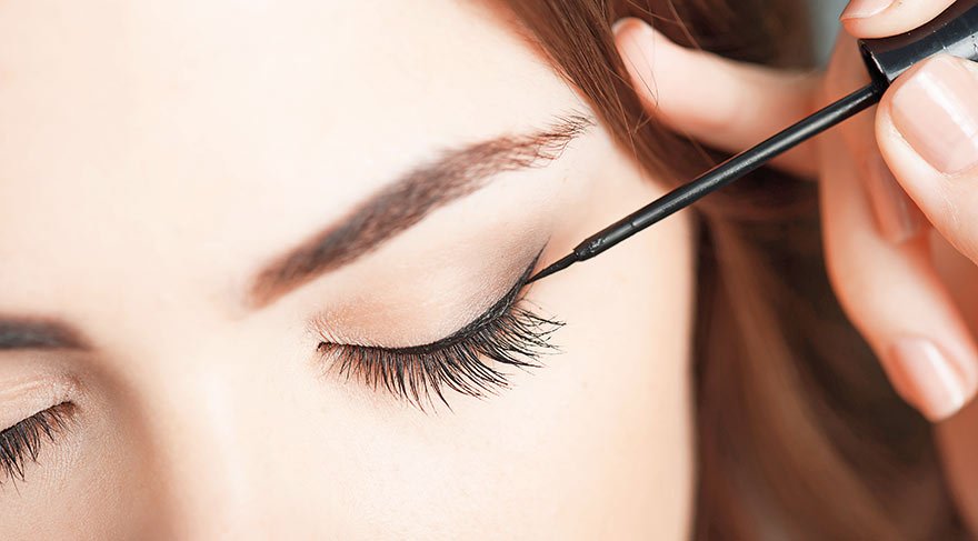 eyeliner
