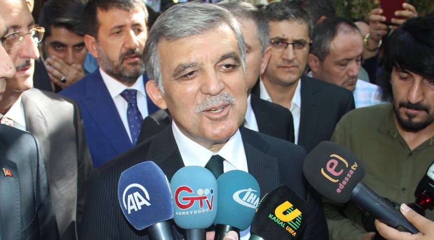 Abdullah Gül de o KHK’yı eleştirdi