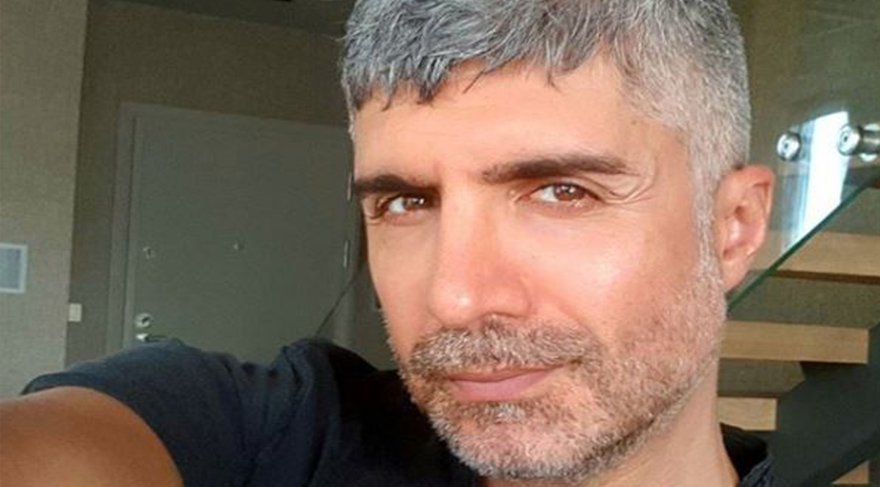 Özcan Deniz’e babasından kötü haber geldi!