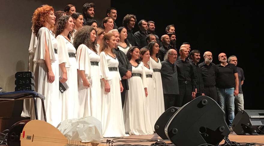 Bu konser zifiri karanlıkta tasarlandı! Ruhi Su Dostlar Korosu da sahne alacak
