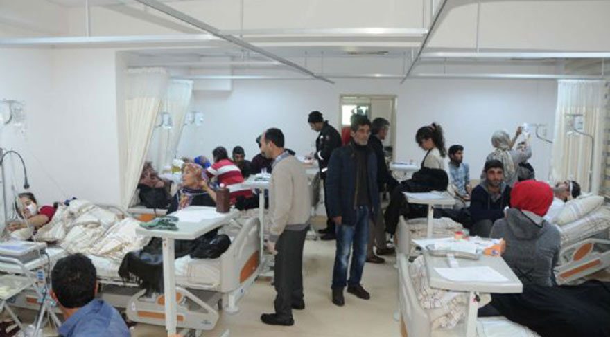 Özellikle tarihsel süreç içerisinde Türk akıncılarından kurtulmak, saldırılardan zarar görmemek adına da bu yaşantıyı burada sürdürüyorlar.