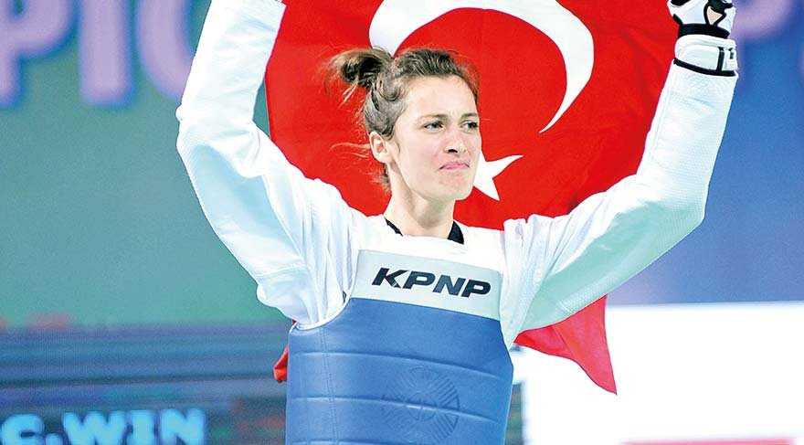 Türk kadınının güçleneceğine inanıyorum