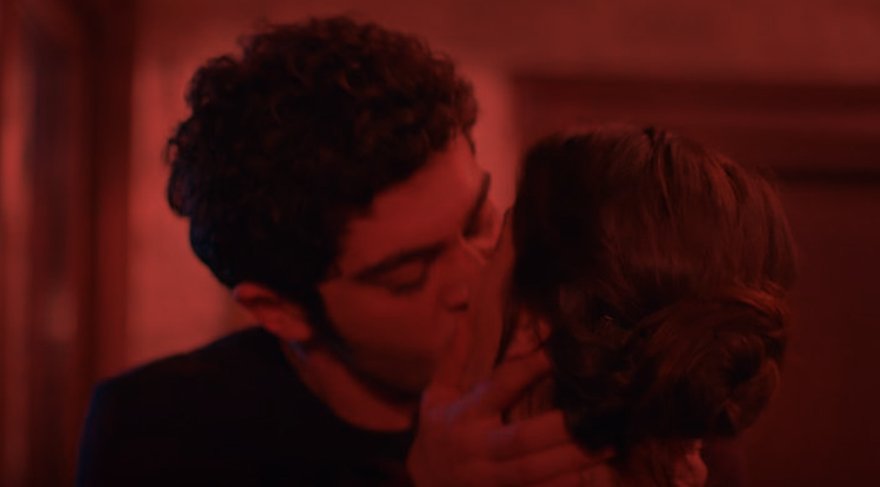 Bizim Hikaye 18. bölüm fragmanı yayında! Bizim Hikaye 17. son bölüm izle! Dengemi bozuyorsun Barış!