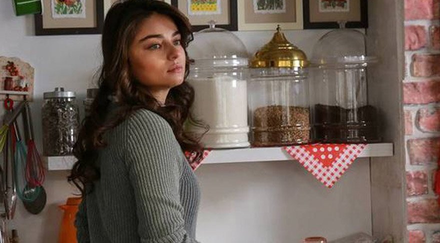 Meryem 24. yeni bölüm için 2 yeni fragmanı geldi! Burcu’nun geçmişi peşinden geliyor! Meryem 23. son bölüm izle