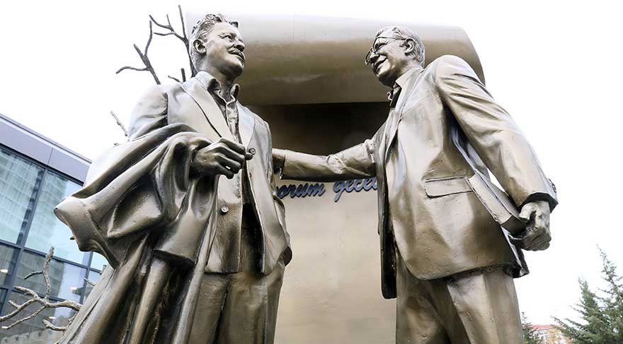 Çankaya’ya Nazım Hikmet ile Zülfü Livaneli anıtı