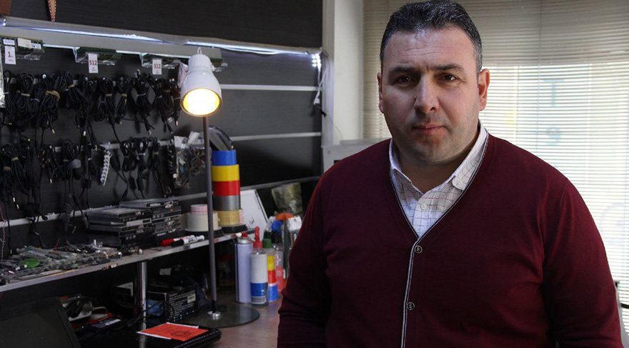 İş yerini hurdalarla dizayn etti!