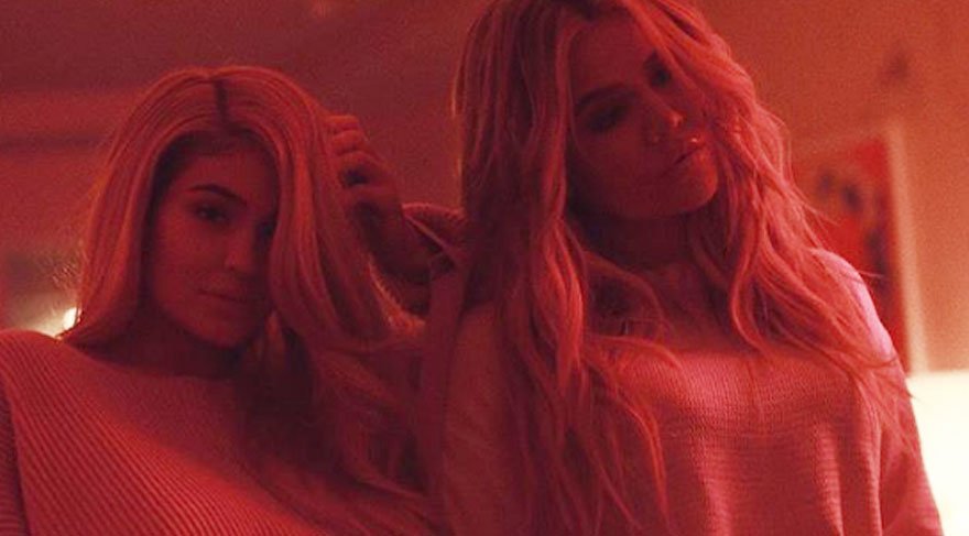 Kylie Jenner anne oldu
