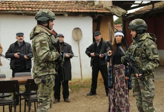 Kimsin Sen 15 Şubat 2019-2020-2020 Fragmanı izle 27