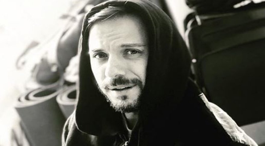 Serkan Altunorak kimdir? Yakışıklı oyuncu kaç yaşında ve nerede doğdu?