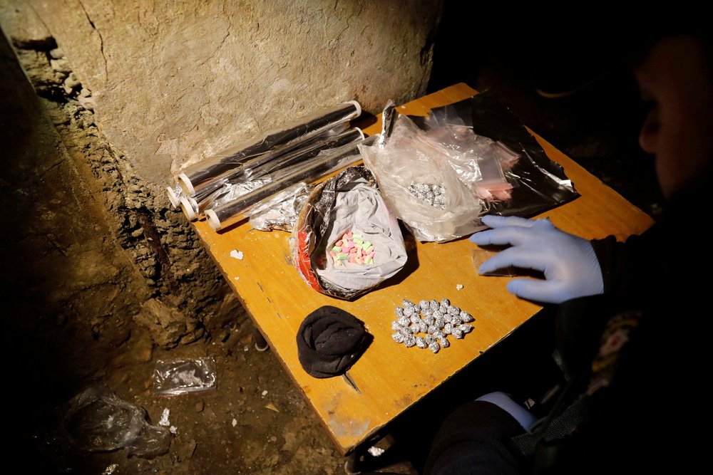 FOTO:Reuters- Uyuşturucu binlerce ailenin hayatını karartmaya devam ediyor.