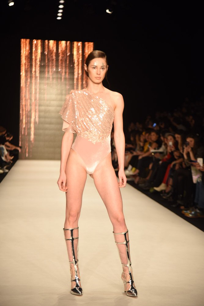 cihan-nacar-defile1