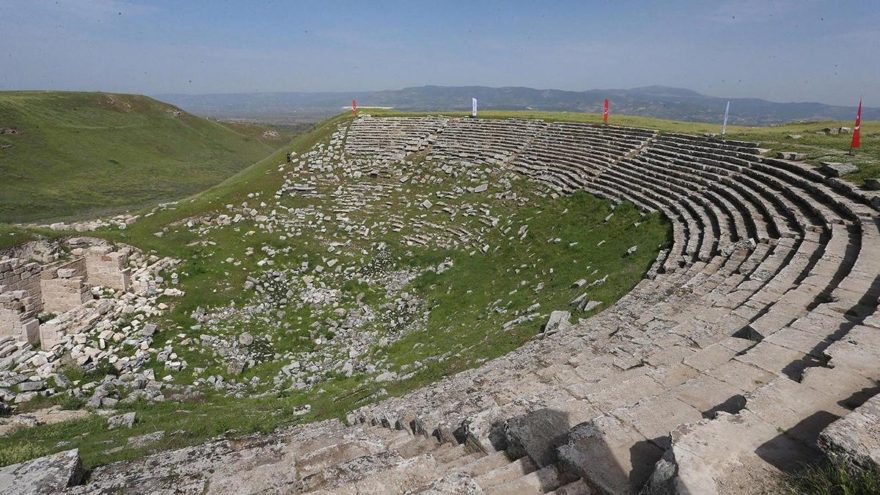 Antik tiyatro bin 600 yıl sonra tekrar ayağa kaldırılacak