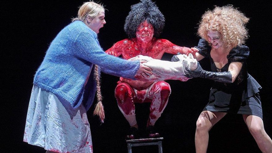 Brecht’in tiyatrosu Berliner Emseble, İstanbul’da ‘perde’ açacak