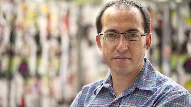 Burhan Sönmez: ‘Mesele ne yazmayacağını bilmekte’