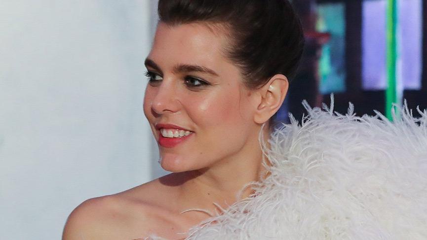 Grace Kelly’nin torunu ve Monako prensesinin kızı Charlotte nişanlandı