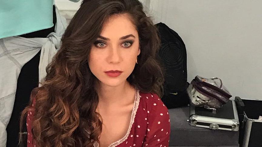 Fulya Zenginer’in annesi vefat etti