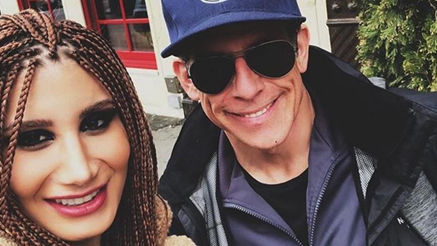 İrem Derici ünlü komedyenle selfie çekti