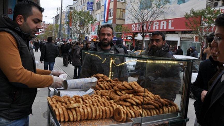 Ağızda dağılan kandil simidi tarifi: İşte evde pastane usulü kandil simidi yapılışı…