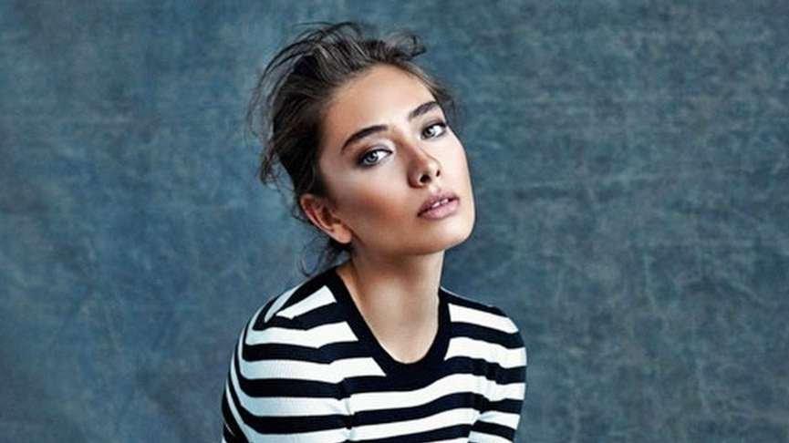 Neslihan Atagül de o furyaya katıldı! Sosyal medyadan paylaştı