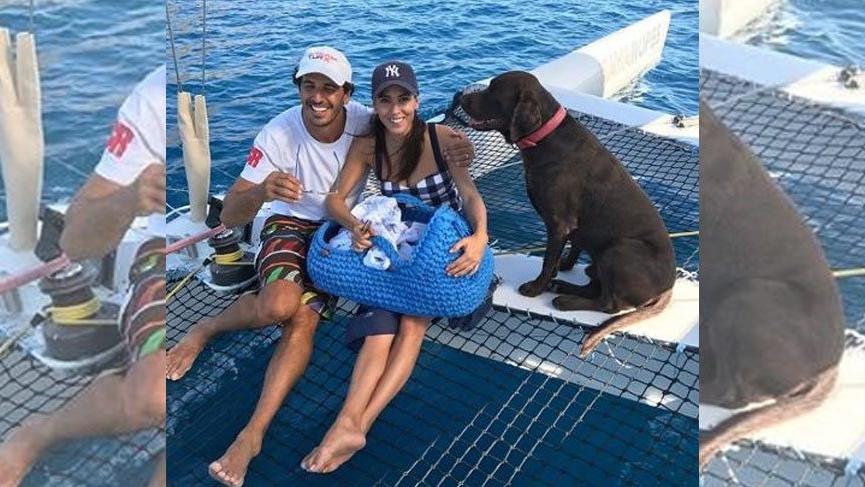 Tanem Sivar köpeklerinin mezarından paylaştı