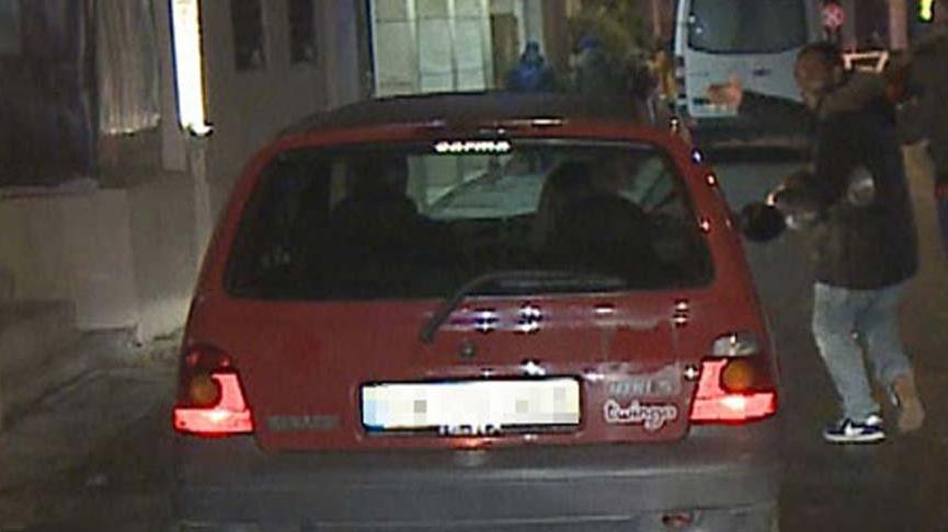 Yonca Evcimik, az kalsın kazaya neden oluyordu!