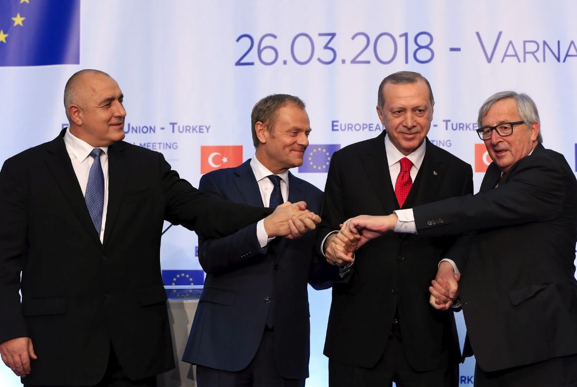 Demet Şener: Bir ben adam gibi boşanamadım Demet Şener: Bir ben adam gibi boşanamadım