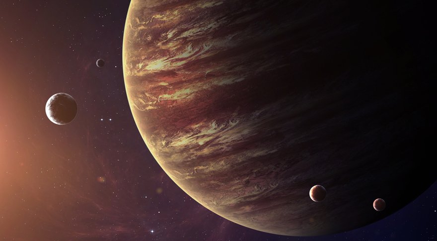 üpiter astroloji sembolizminde büyük iyicil, şifacı olarak adlandırılır ve temas ettiği her noktada büyüteç etkisi gösterir. Amacı geliştirmek, büyütmek, fırsatlar ve şanslar sunmaktır. Bolluk, bereket, iyi şans, iyimserlik hep Jüpiter'in temaları arasında yer alır. Hoşgörü, affedicilik, zenginlik, iyileşmelerle sembolize edilir.