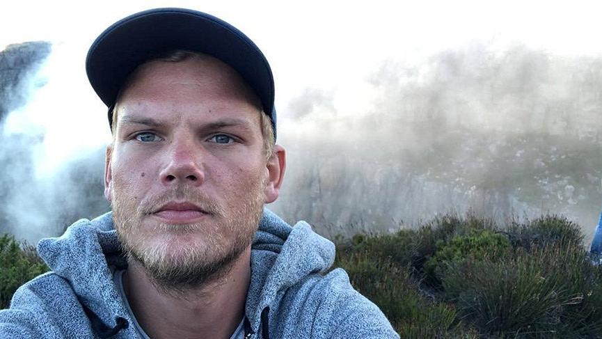 Dünyaca ünlü DJ Avicii Umman’da hayatını kaybetti!