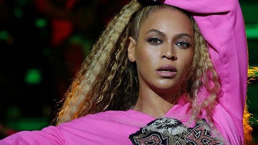 Beyonce’un üzerine kardeşi düştü!