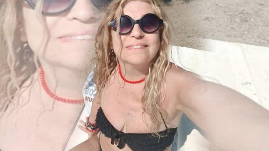 Füsun Önal bikinili geleneğini bozmadı