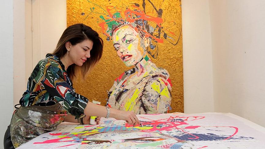 Tuvalleri Kadar Kullandigi Malzemeleriyle De Yaratici Olan Pinar Dupre Ile Pop Art Ruzgari Esmeye Baslayacak Kultur Sanat Haberleri