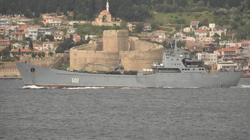 Gemi dolusu askeri araçla Suriye’ye gidiyor