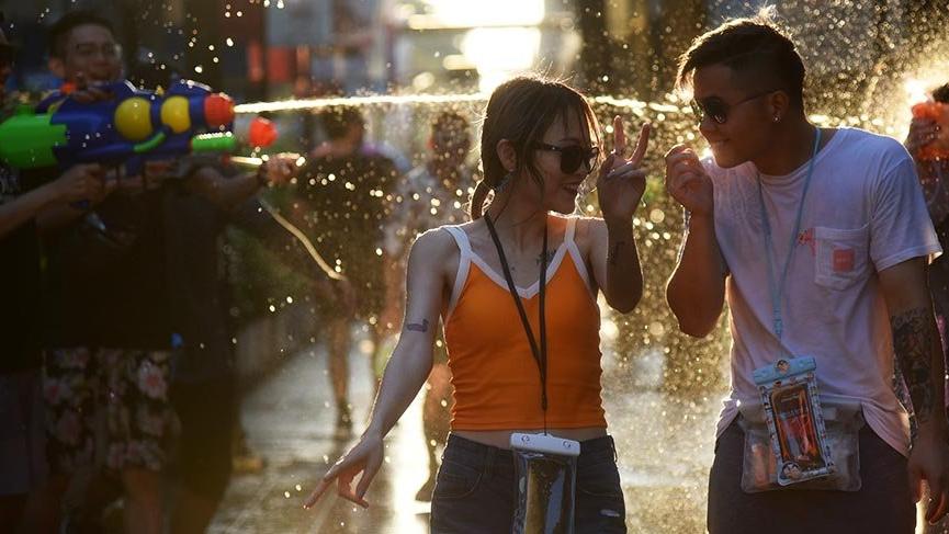 Tayland’ın geleneksel Su Festivali