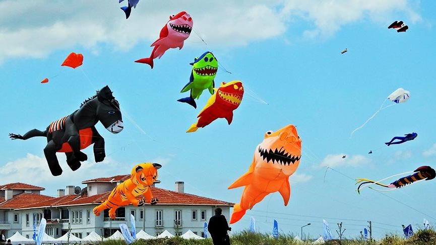 Çeşme semalarında görsel şölen