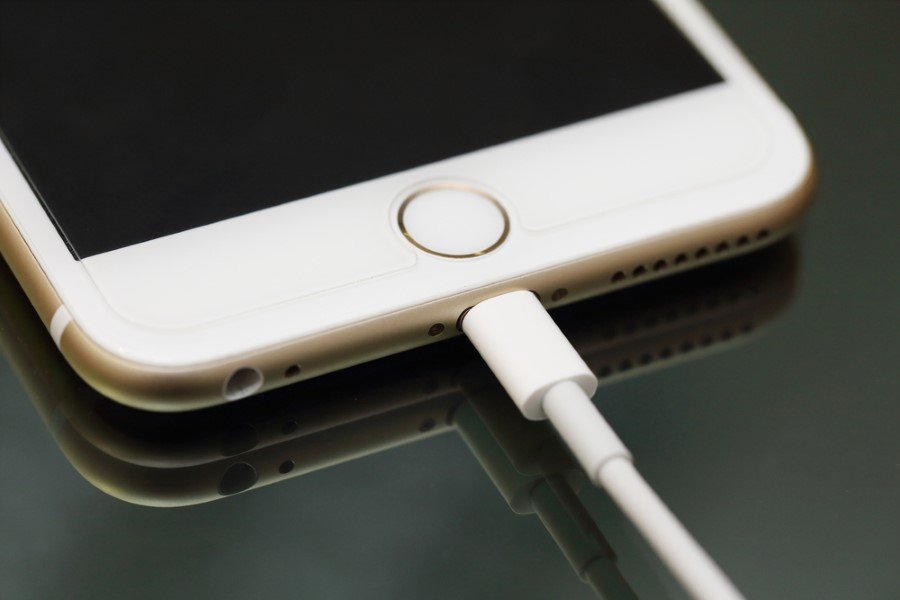 Telefonda kullanacağınız Battery Doctor gibi uygulamalar, hem şarjınızı daha etkin kullanmanıza hem de telefonunuzun şarj ömrünü arttırmanıza yardım edecektir.