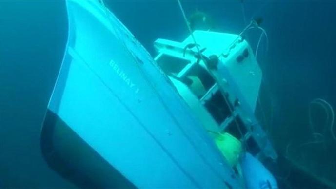 Ayvalık’ta batan teknede kaybolan iki genç aranıyor