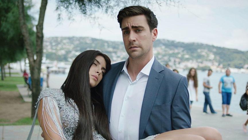 Çağlar Ertuğrul’dan ‘lezbiyen’ çıkışı