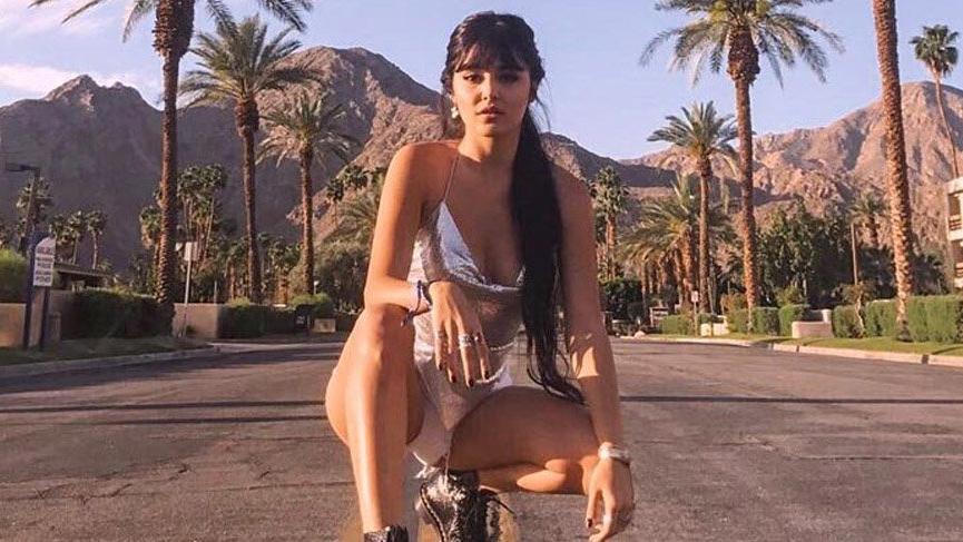 Hande Erçel’in Coachella’da giydiği kıyafetin detayı