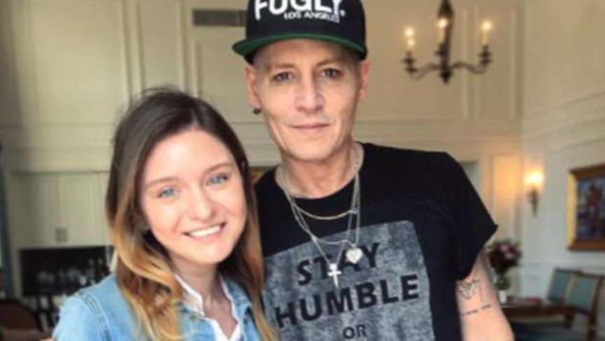 Sana ne oldu Johnny Depp?