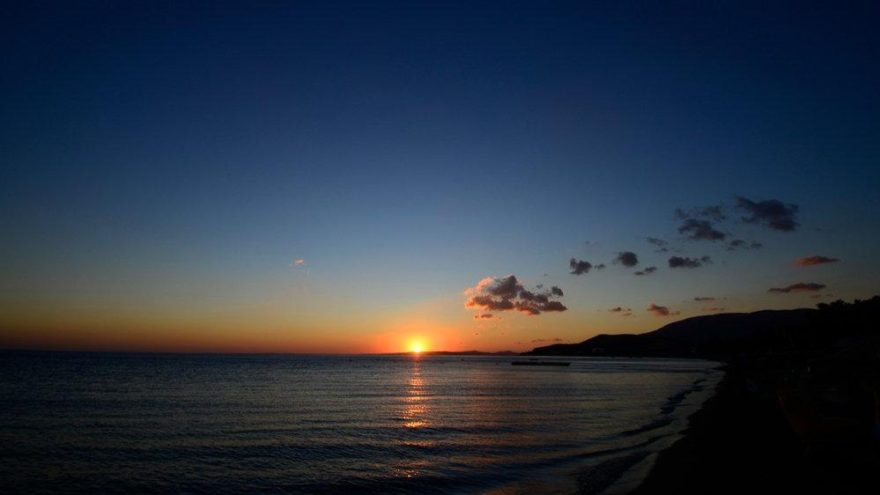 Erdek gezilecek yerler: Doğal plajlarıyla Erdek’in turistik yerleri…